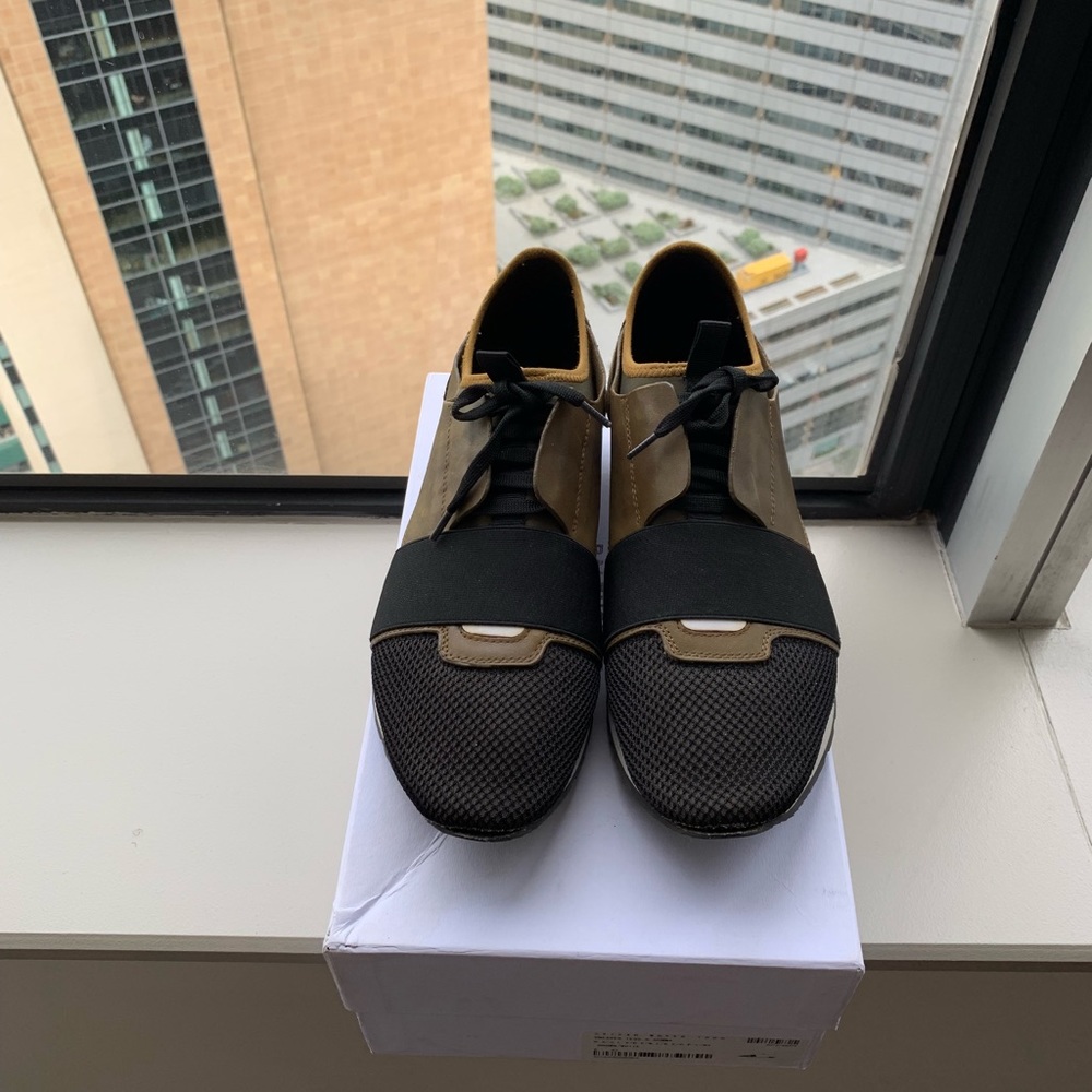 Balenciaga runners